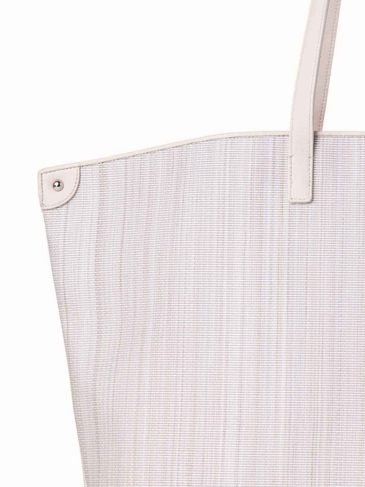 Ai Medium Shoulder Tote
