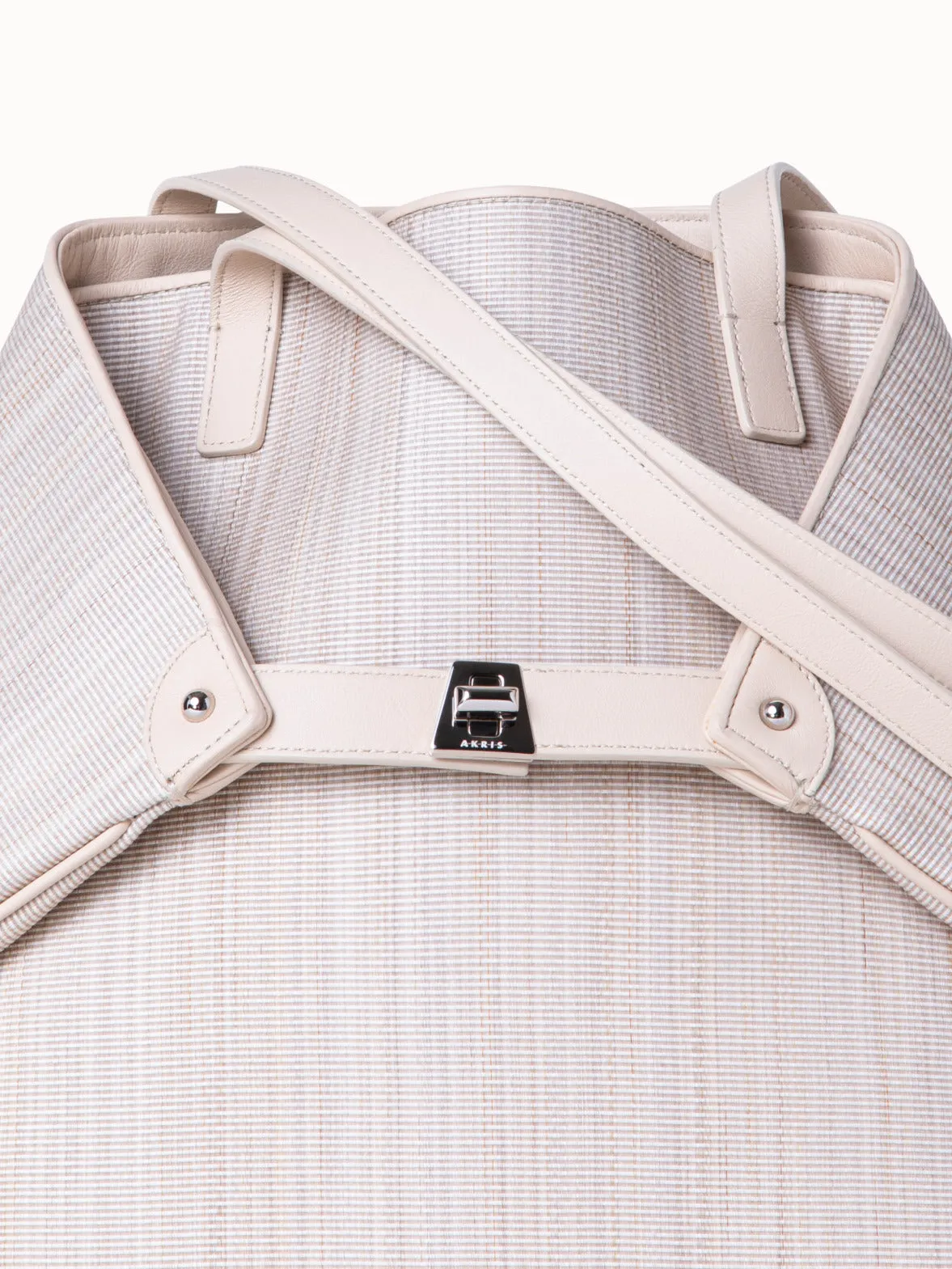 Ai Medium Shoulder Tote
