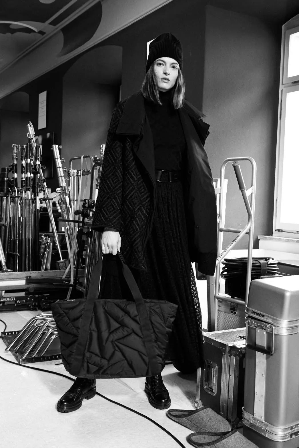 Alexa Large Zip Tote