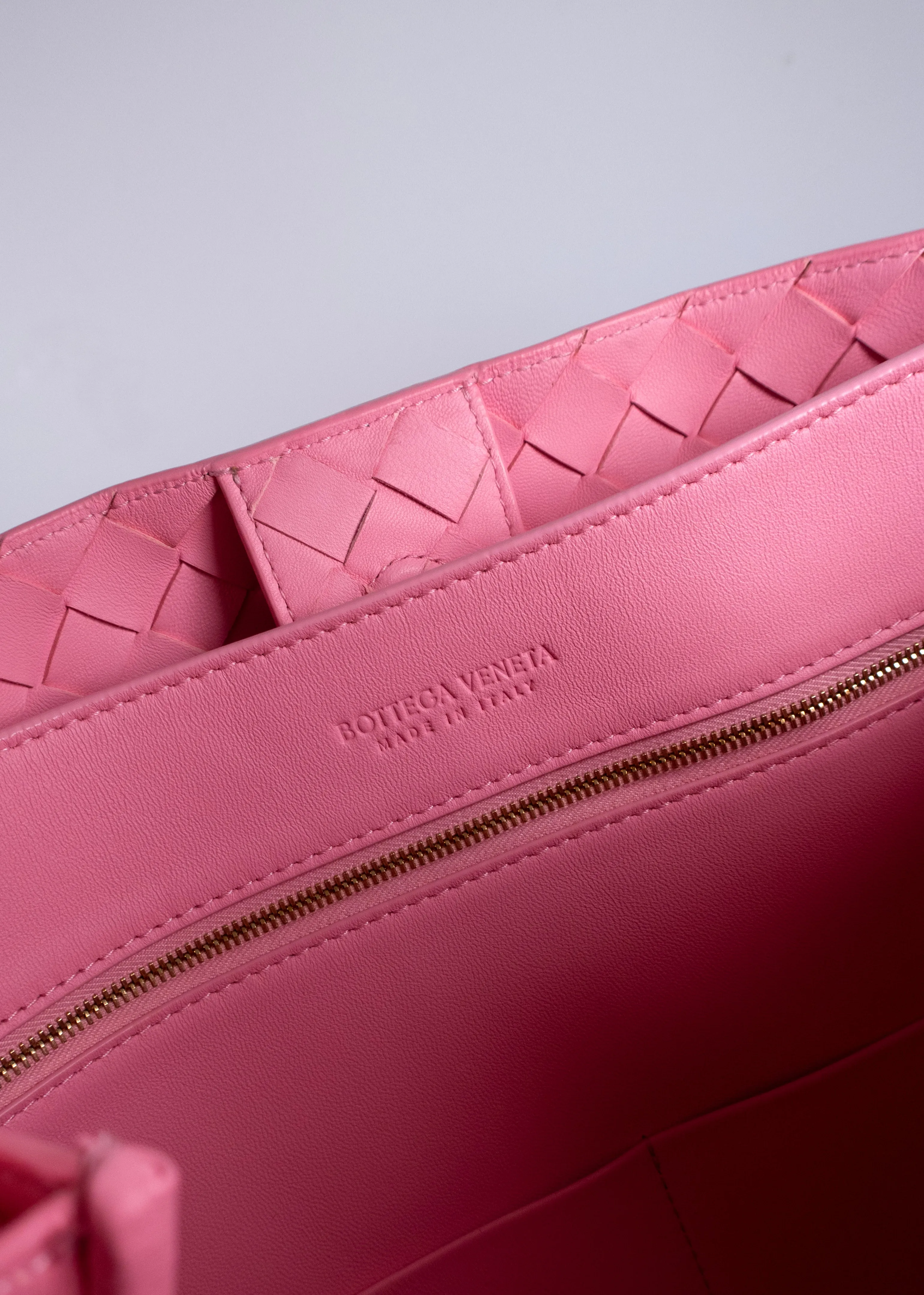 Bottega Veneta Large Andiamo Intrecciato Leather Pink Shoulder Bag