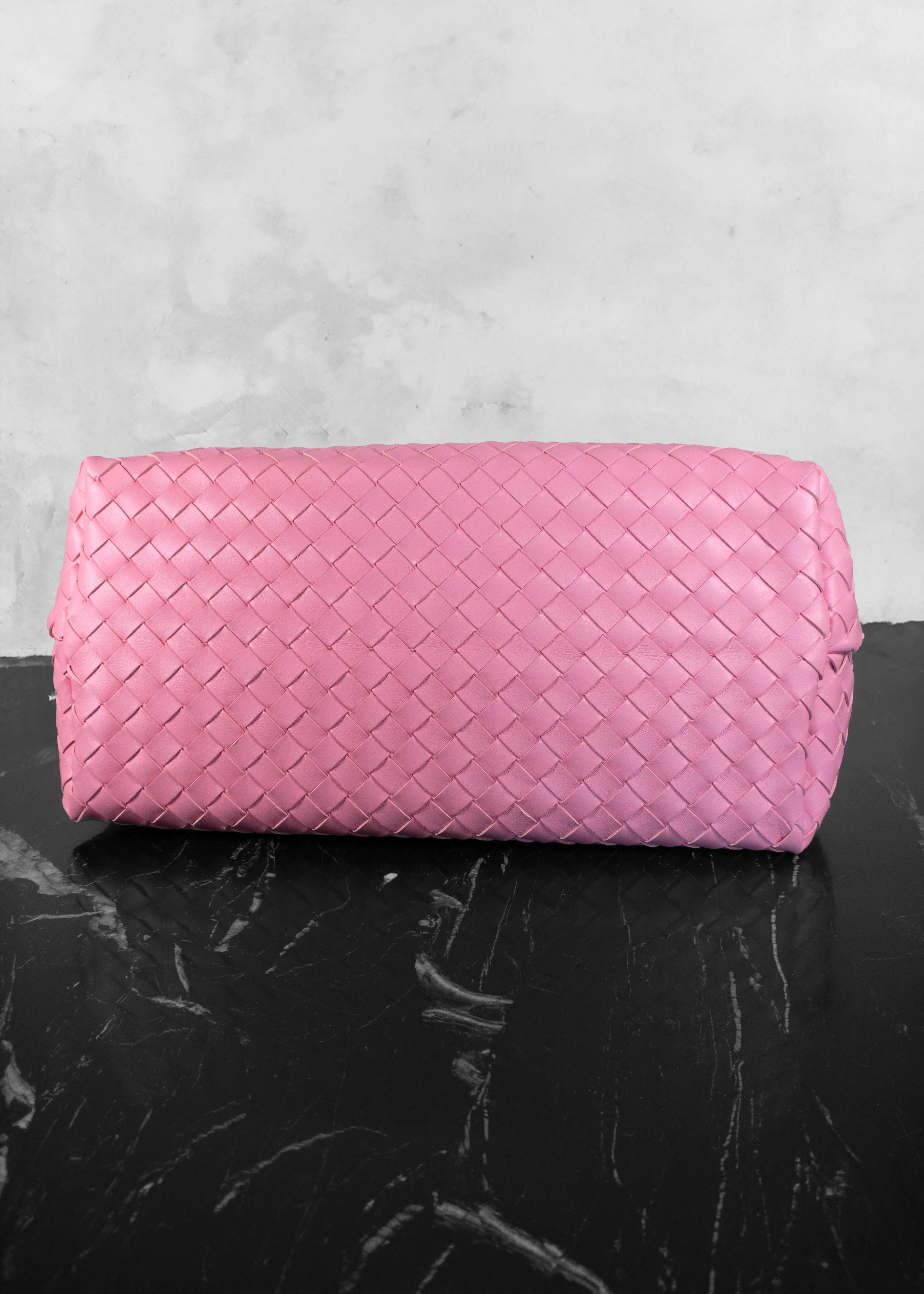 Bottega Veneta Large Andiamo Intrecciato Leather Pink Shoulder Bag