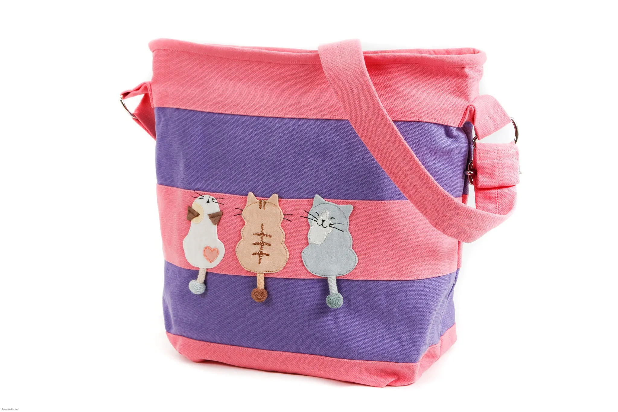 Cara Cat Chelsea Shoulder Bag