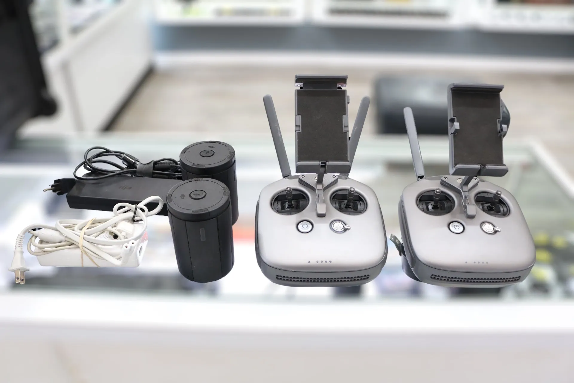 DJI Inspire 2 Drone Dual Camera Dual Remote Rolling Case Bundle