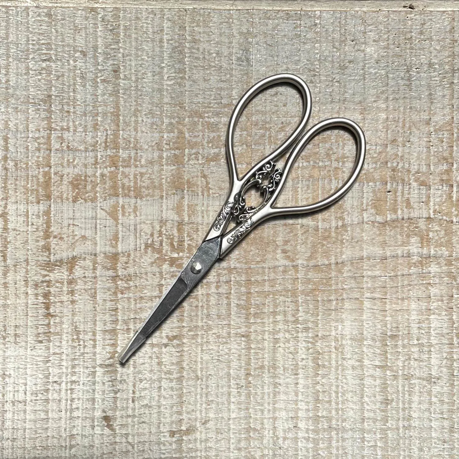 Firefly Notes-Floral Teardrop Scissors-Silver