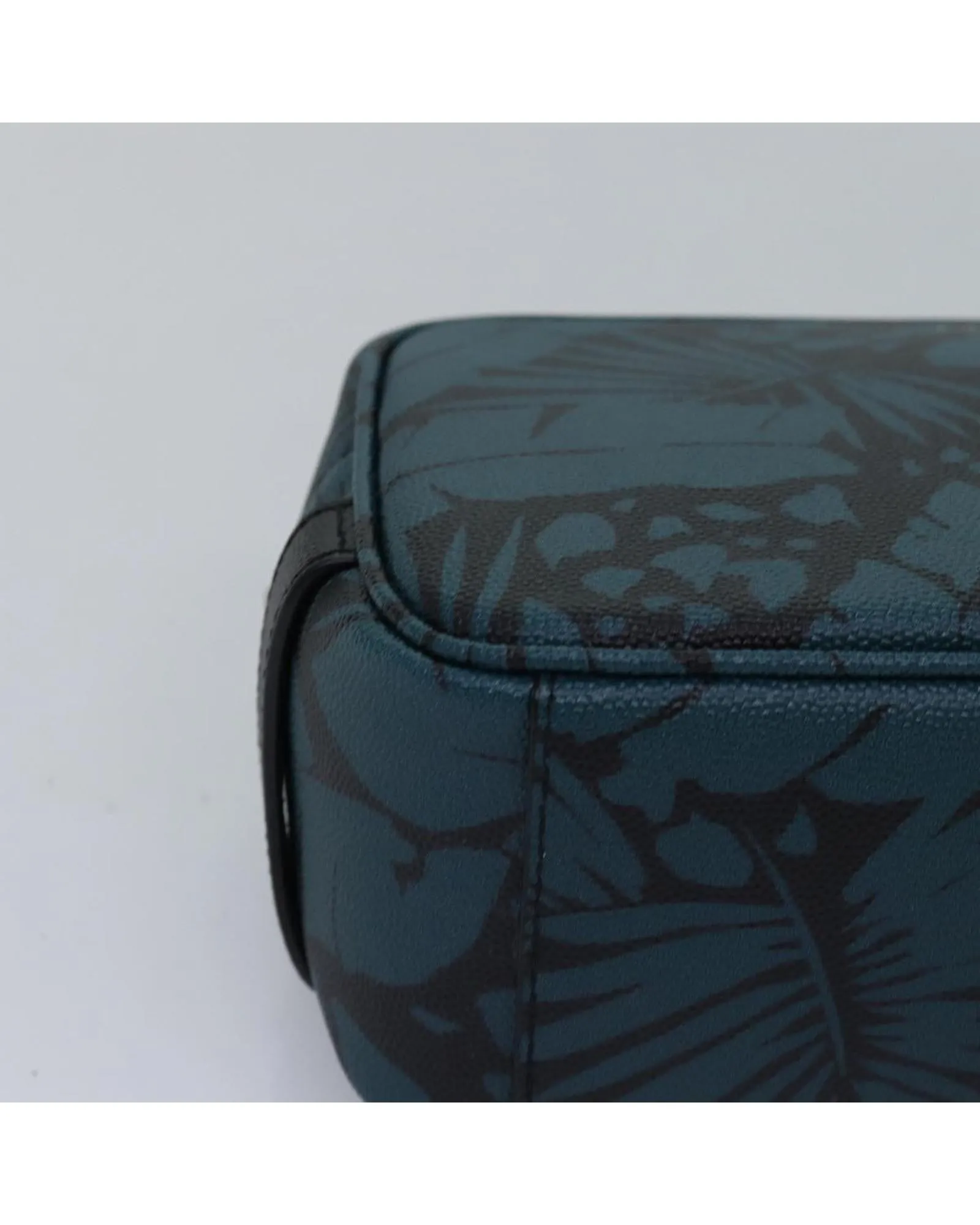 Leather Clutch Bag with Elegant Design