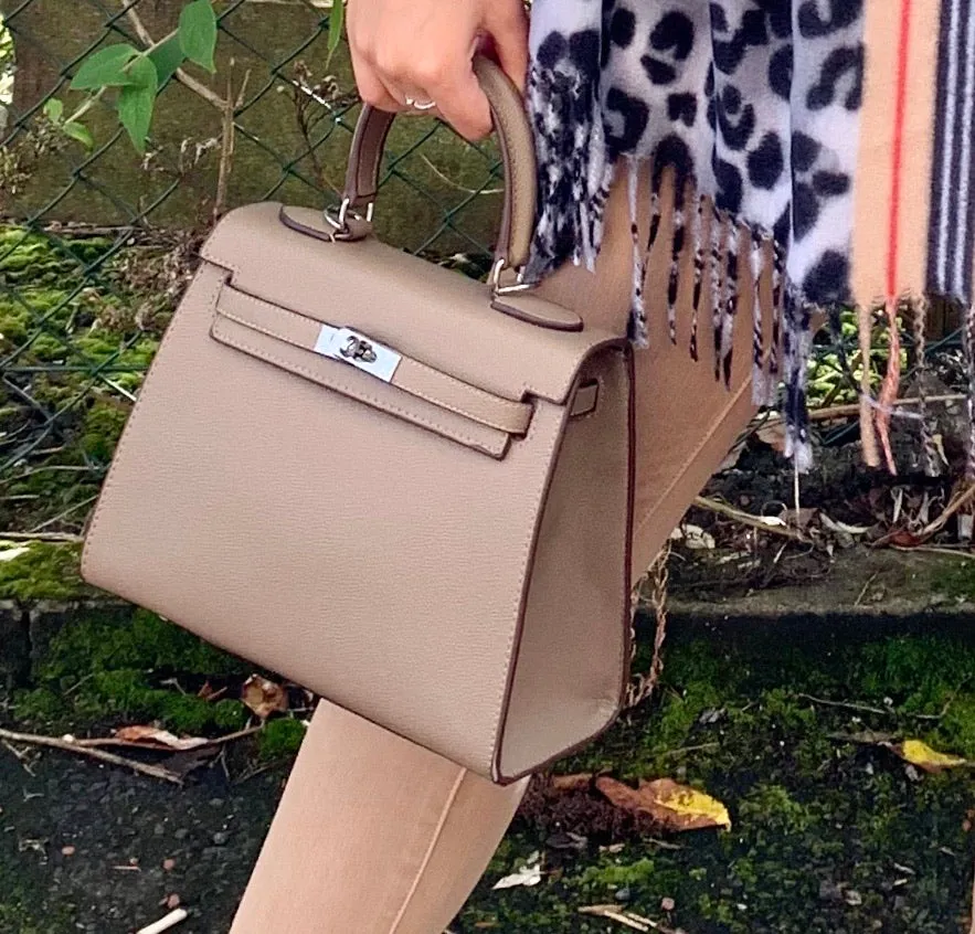 Louie medium messenger bag - 3 colours , black, tan, mushroom