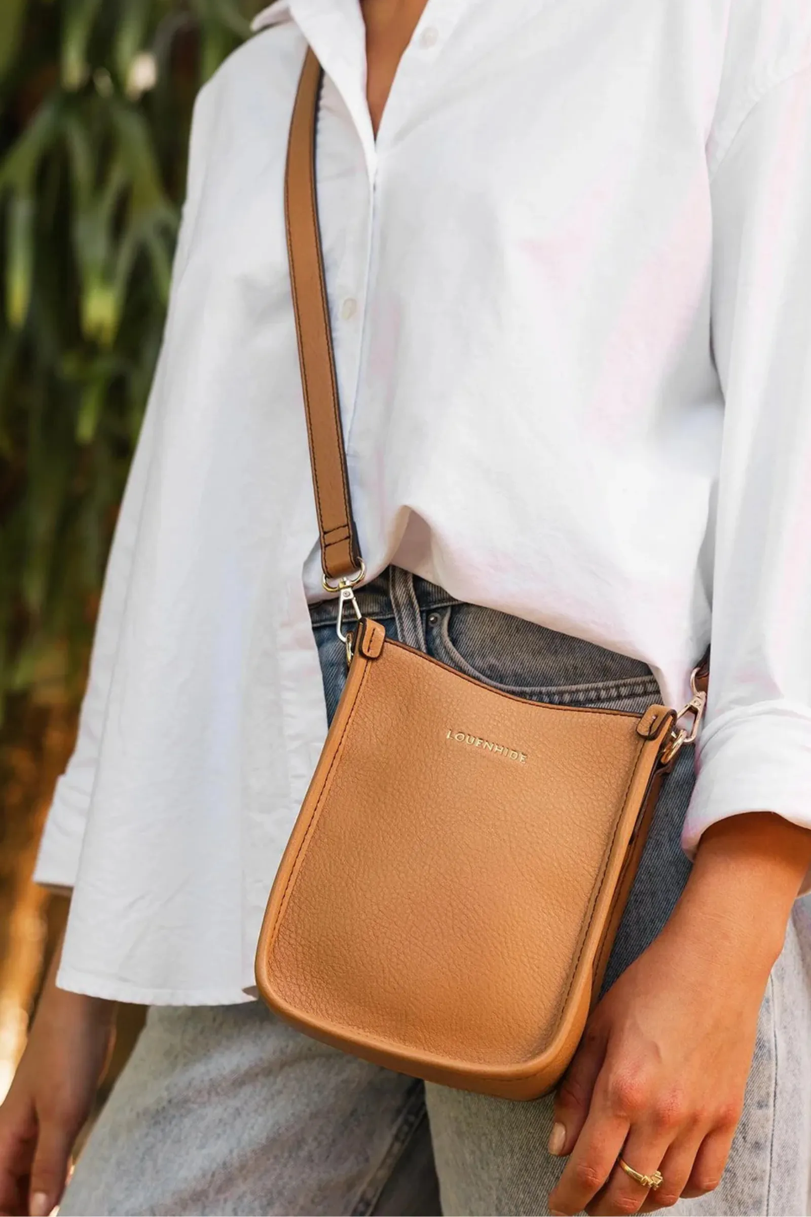 Parker Phone Crossbody Bag - Camel
