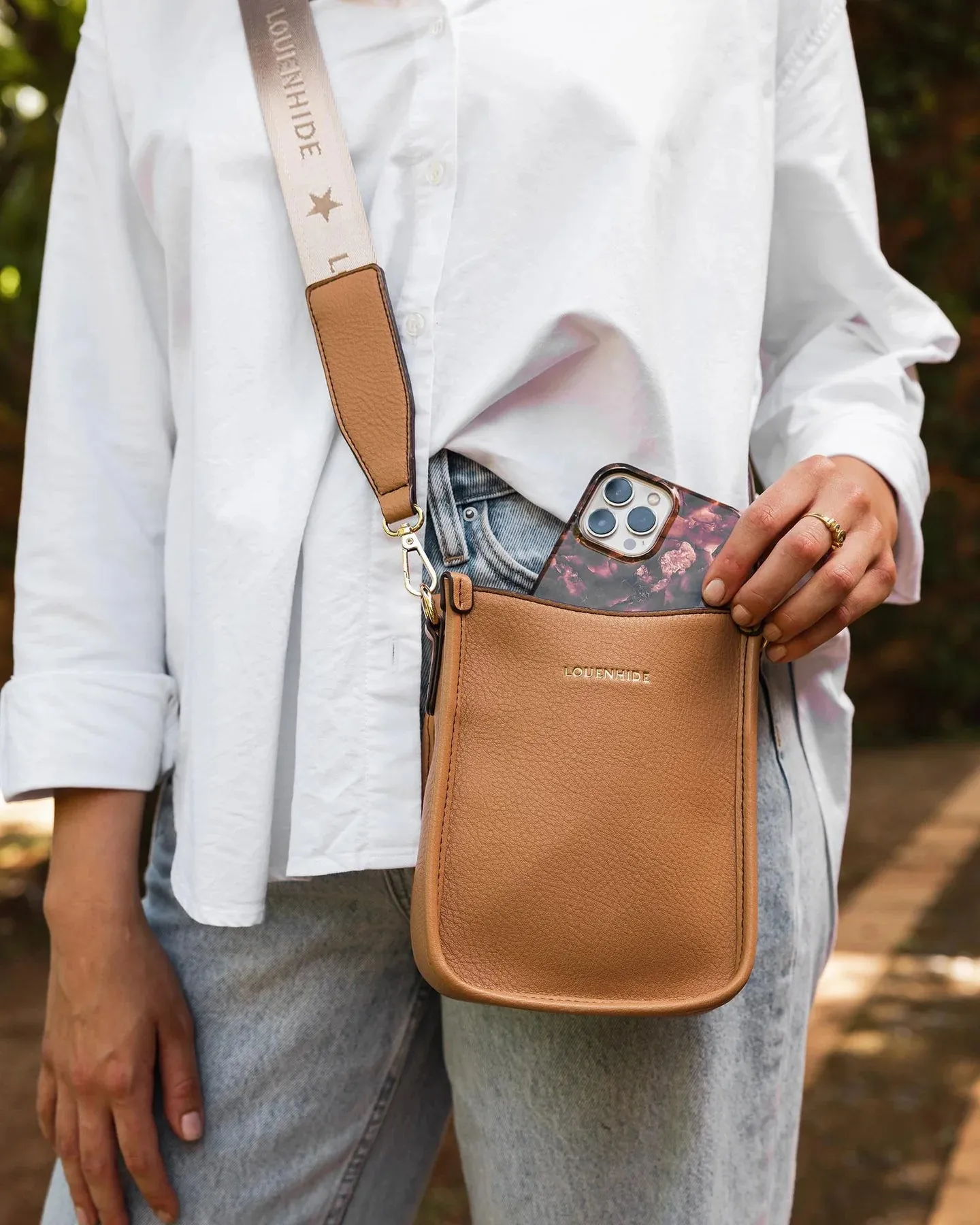 Parker Phone Crossbody Bag - Camel