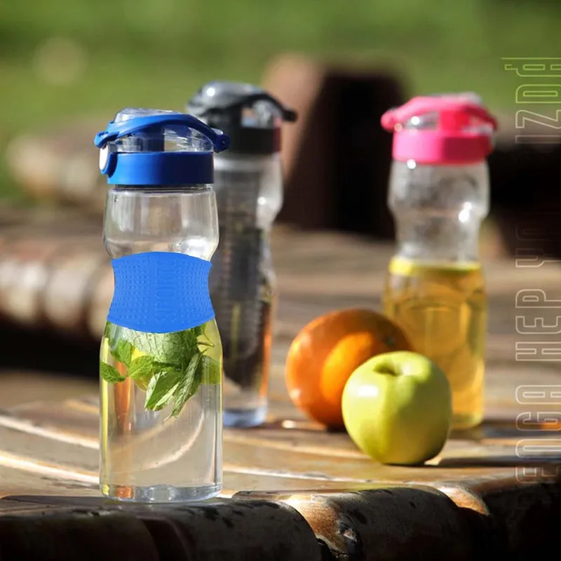 SAGA TRITAN WATER BOTTLE WITH SILICONE SLEEVE 730 cc (24.7 oz) 1 Pcs