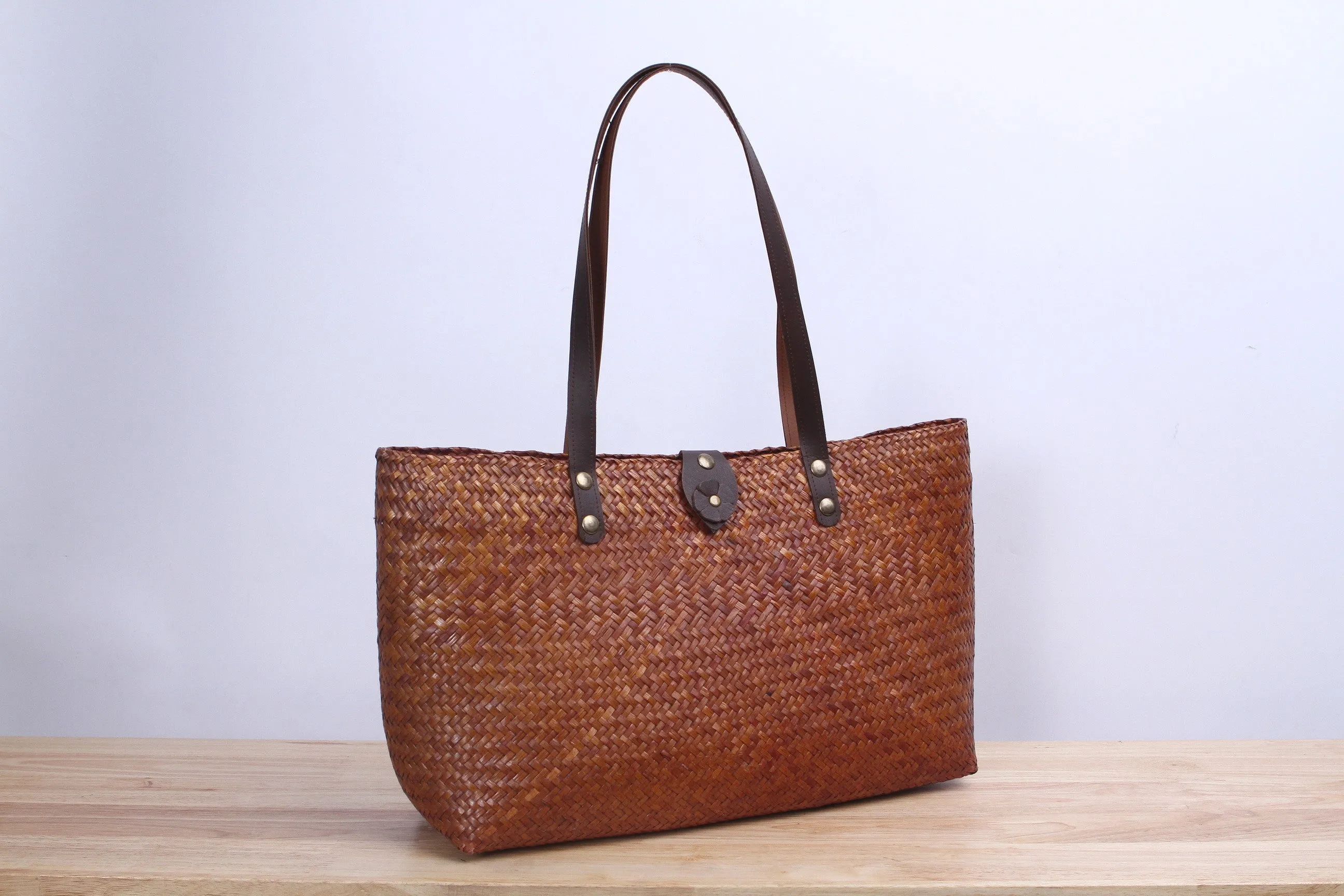 Short Wicker Tote bag (Light Brown)
