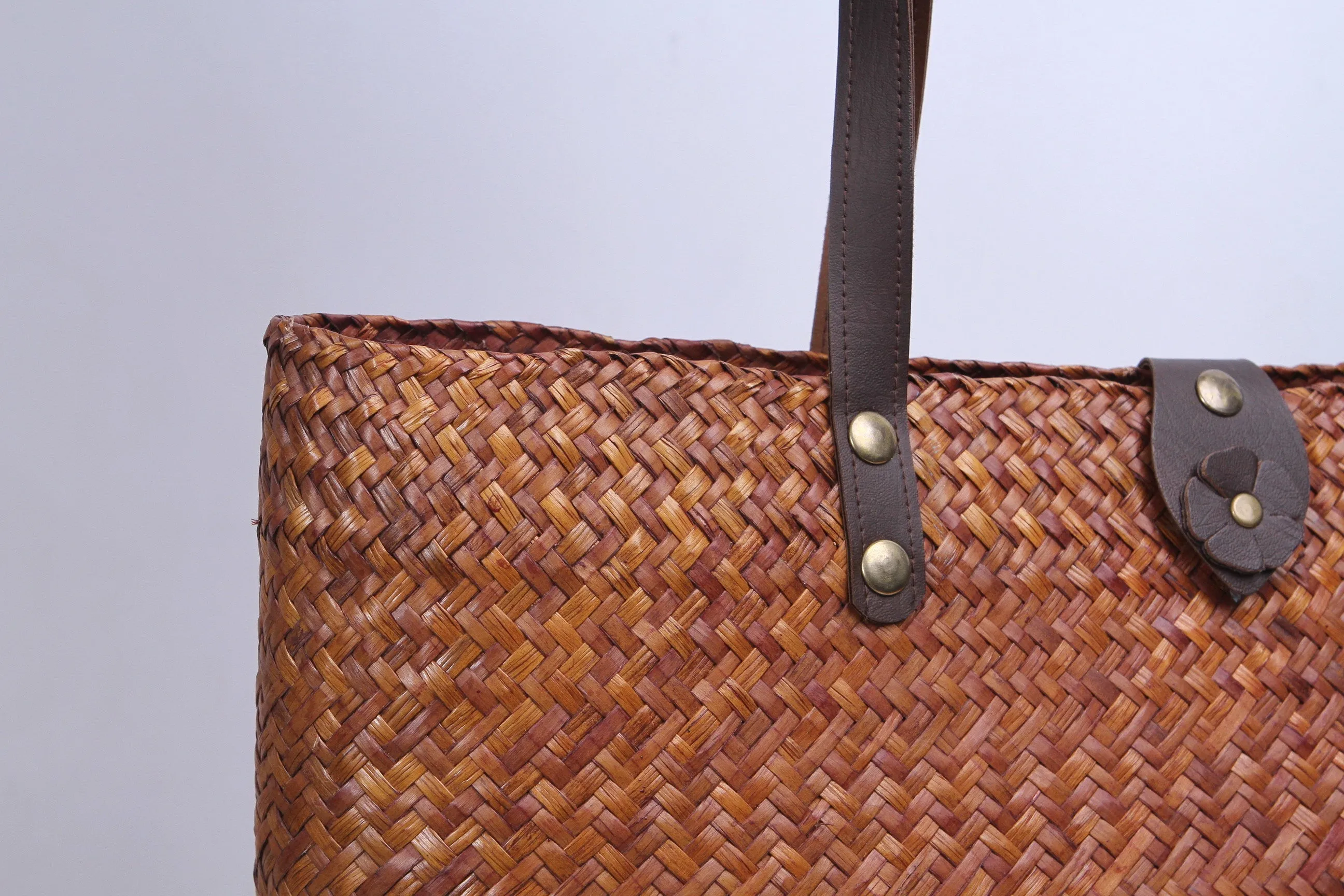 Short Wicker Tote bag (Light Brown)