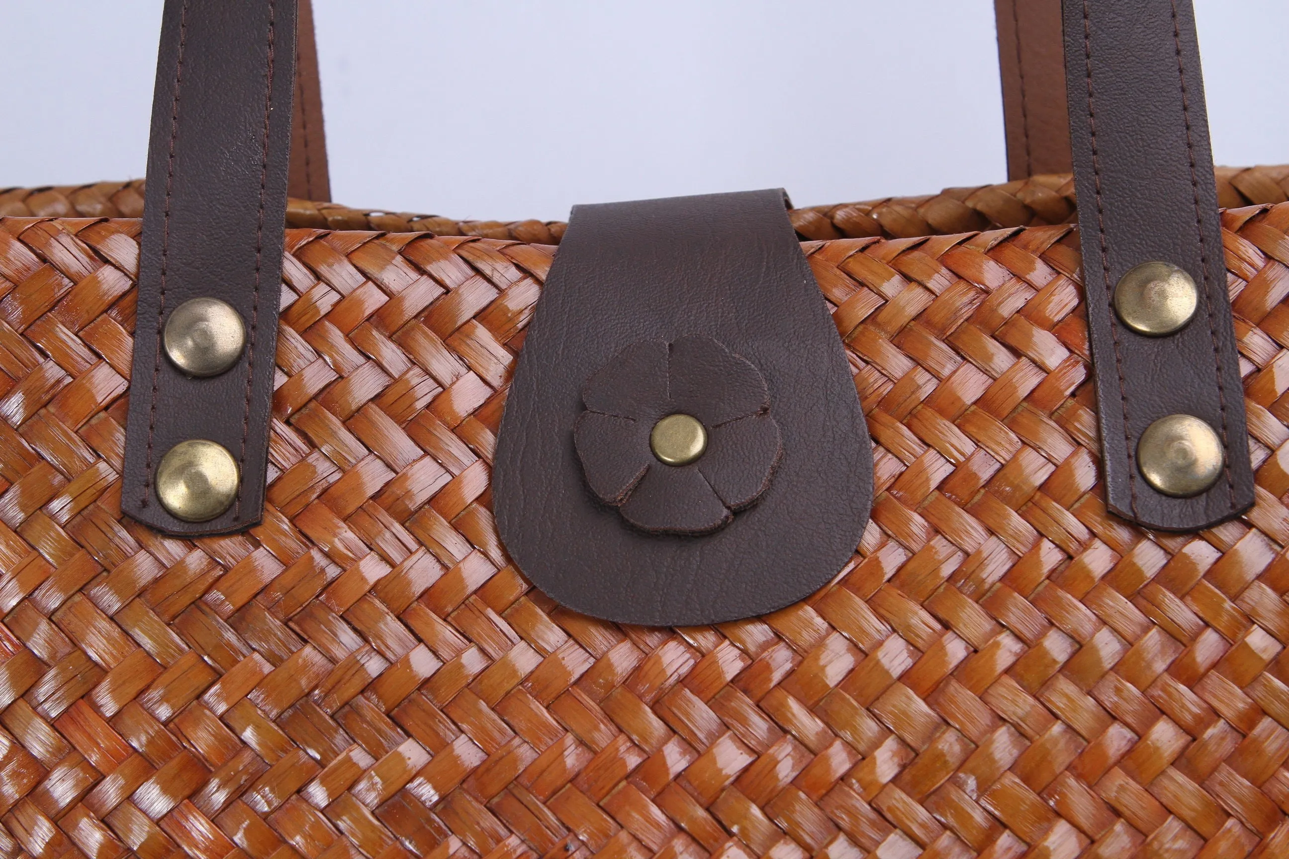 Tall round Wicker Tote bag (Light Brown)