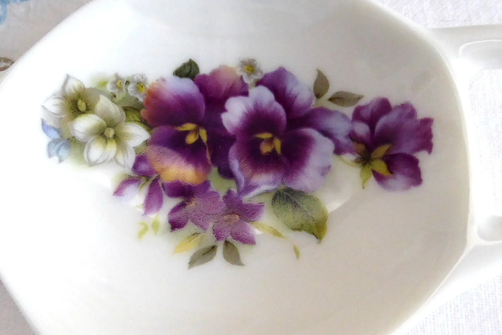 Teapot Shape Tea Bag Caddy Pansies England Bone China Allyn Nelson Royal Patrician